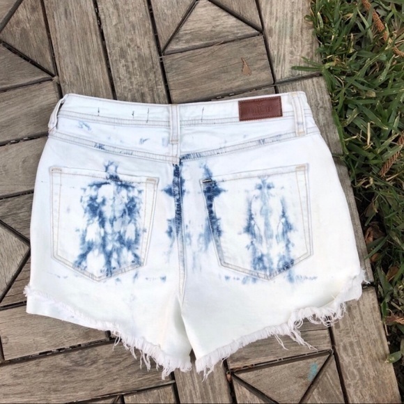 Hollister High-Rise Boyfriend Short Size 27 - Picture 7 of 7